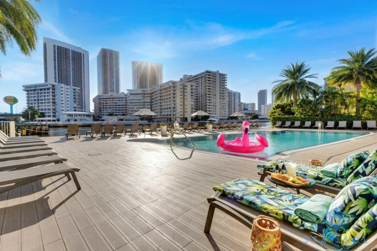 Stylish Apartment Near Beach Hallandale Beach Exterior photo